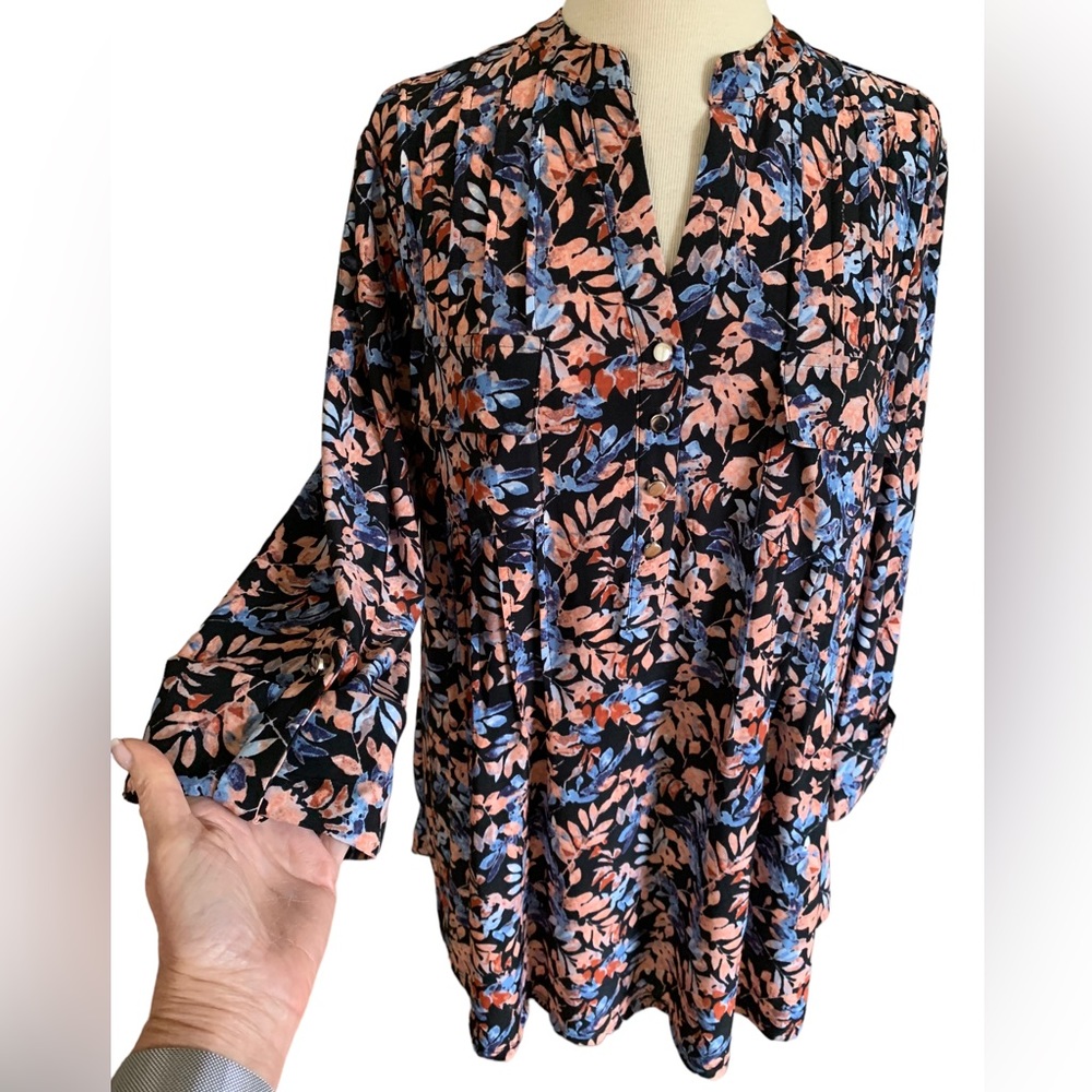 COCOMO 1X Plus Size Blue orange floral 3/4 sleeve women's Pintuck Blouse tunic - Picture 7 of 13